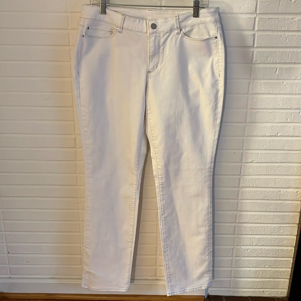 Ann Taylor White Curvy Fit Jeans